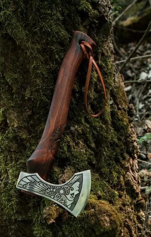 Norse Battle Axe – Valkyrie’s Edge